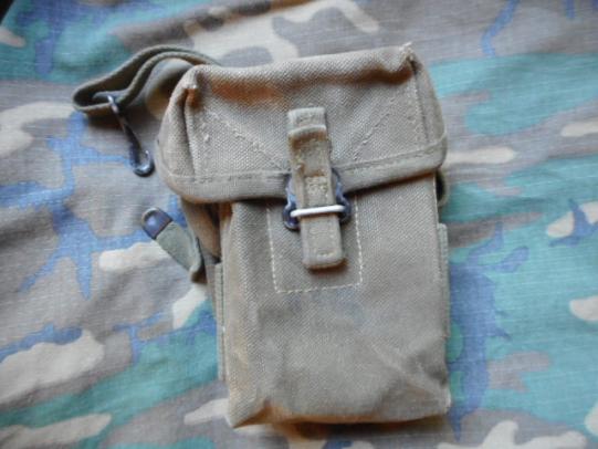 US ARMY / USMC ISSUE M56 M 1956 WEBBING M16 30RD AMMO MAG POUCH 1962 DATED