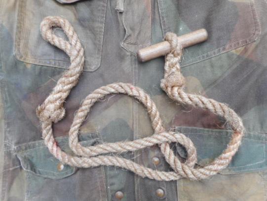 ORIGINAL WW2 BRITISH PARATROOPER AIRBORNE FORCES TOGGLE ROPE denison commando