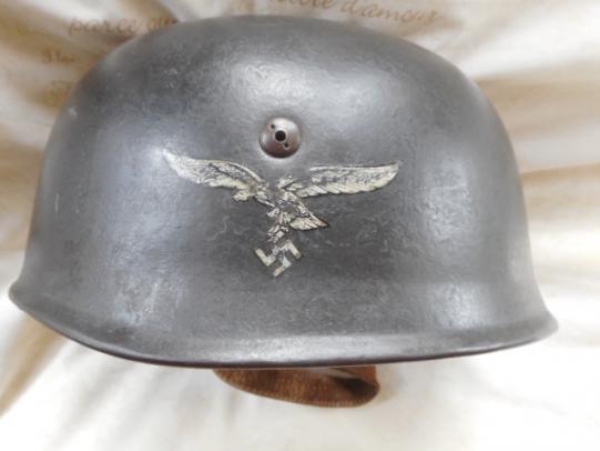 ORIGINAL WW2 GERMAN PARATROOPER FALLSCHIRMJAGER single decal HELMET