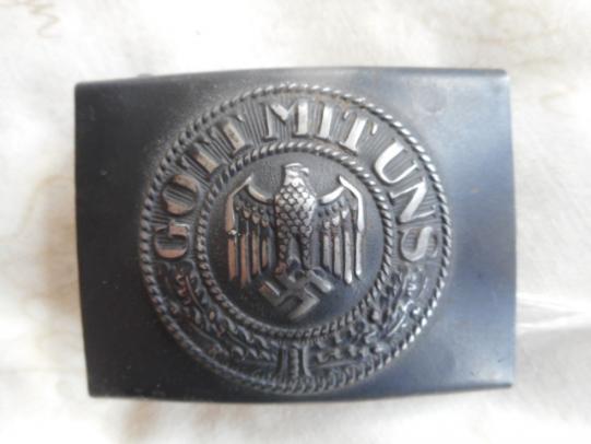 WW2 GERMAN BELT BUCKLE . maker marked MINT CONDITION