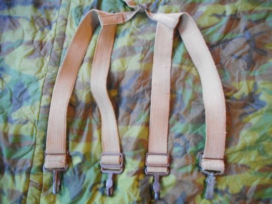 very rare WW2 GERMAN MG34 / MG42 AMMO TIN CARRY STRAPS