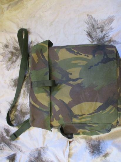 GENUINE ISSUE early rare trail DPM PLCE GSR RESPIRATOR FIELD PACK POUCH BAG