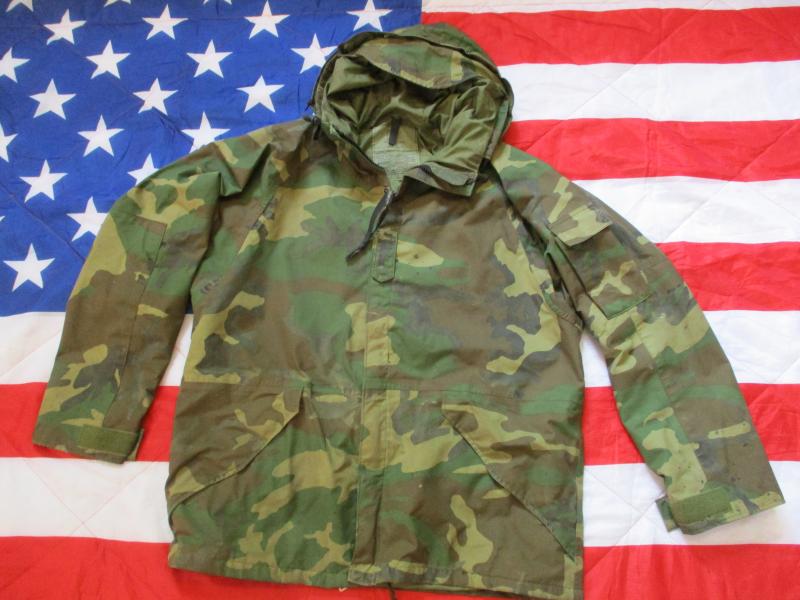 GENUINE US Army ISSUE ECWCS USA woodland camo waterproof goretex PARKA L R Large