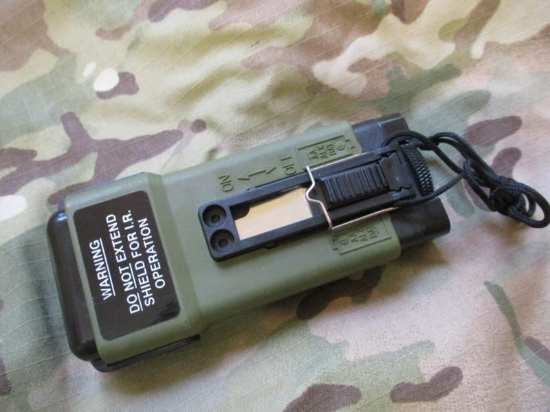 NEW genuine SF SAS UKSF SEAL DEVGRU USA ISSUE MS - 2000 M STROBE DISTRESS MARKER