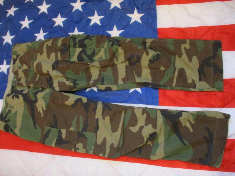1982 dated GENUINE US ARMY / USMC / NAVY  issue USA AMERICAN woodland CAMO BDU combat PANTS TROUSERS m65 material M medium