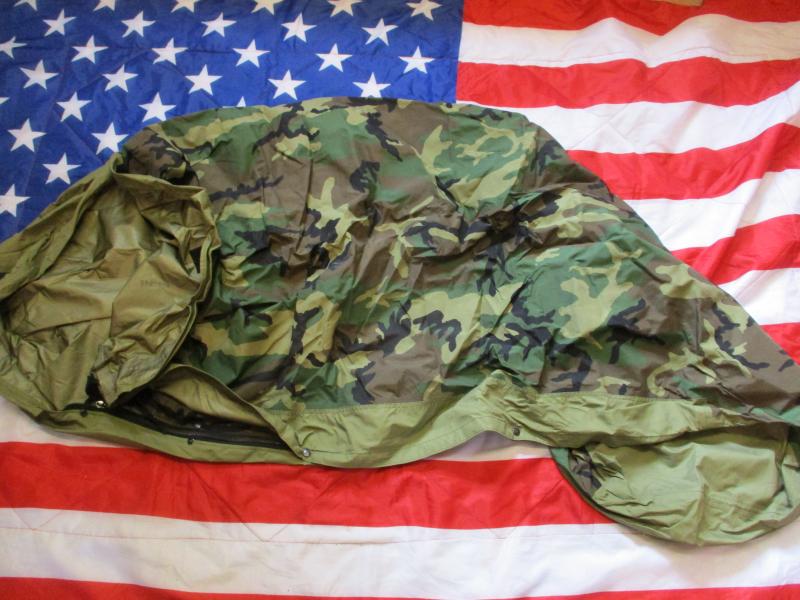 GENUINE US ARMY issue AMERICAN GORETEX sleeping BIVI BAG COVER WOODLAND CAMO NEW