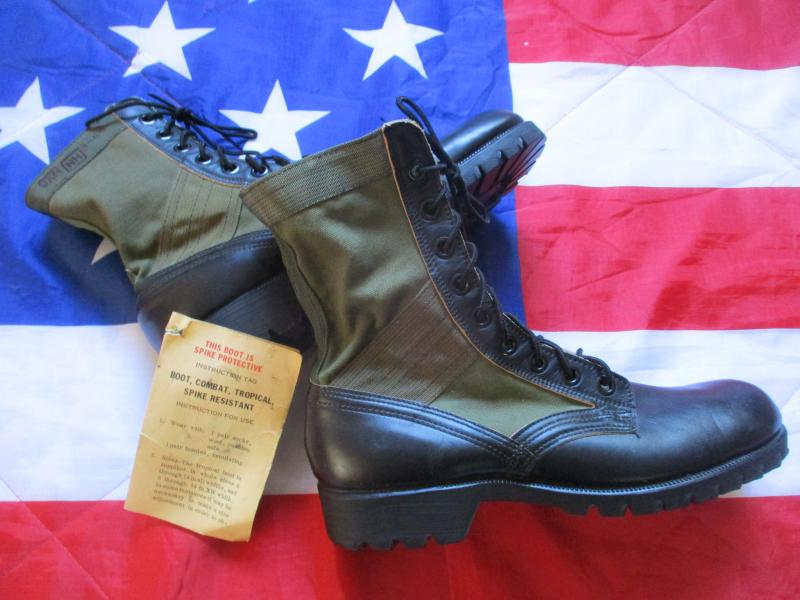 genuine 1968 US ARMY VIETNAM WAR issue JUNGLE COMBAT BOOTS us 9 Xn UK 8 new