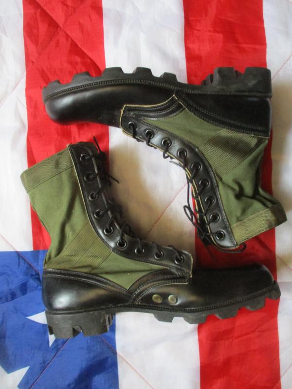 genuine 1969 US ARMY VIETNAM WAR issue JUNGLE COMBAT BOOTS us 10 xn UK 9 xn