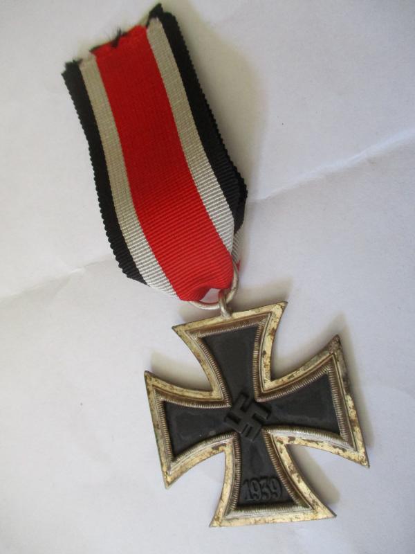 WW2 German Iron Cross 2nd Class Marked 100 Wächtler & Lange