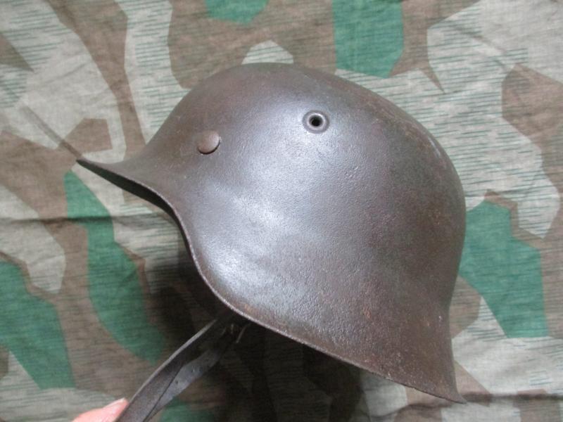 ORIGINAL REAL WW2 GERMAN WH ARMY / WAFFEN SS / LEFTWAFFE FIELD DIVSION m42 STEEL HELMET normandie KIA barn find