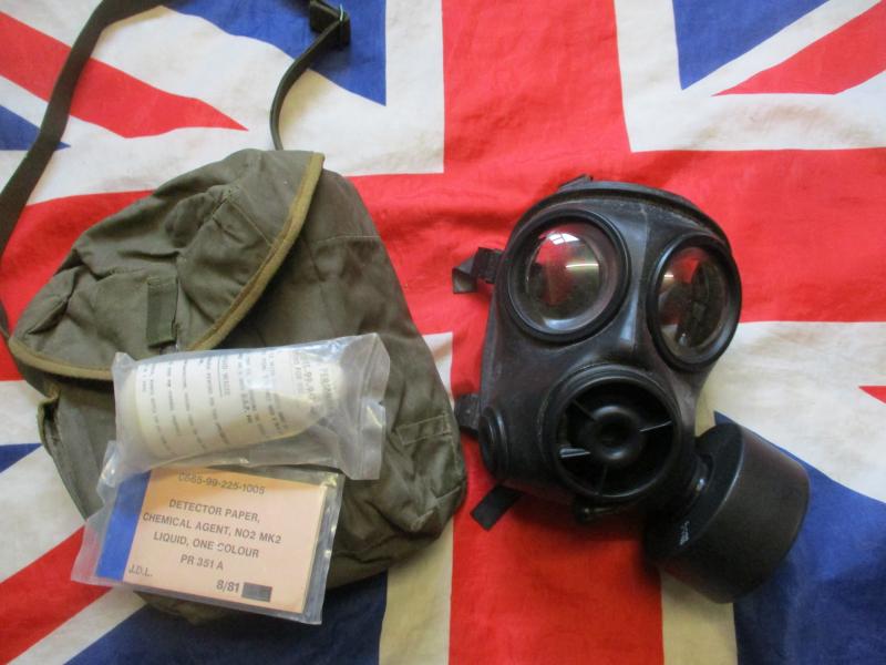 gulf war 1 1989 AVON BRiTiSH army sas ISSUE respirator S10 SIZE 1 xl & 58 POUCH