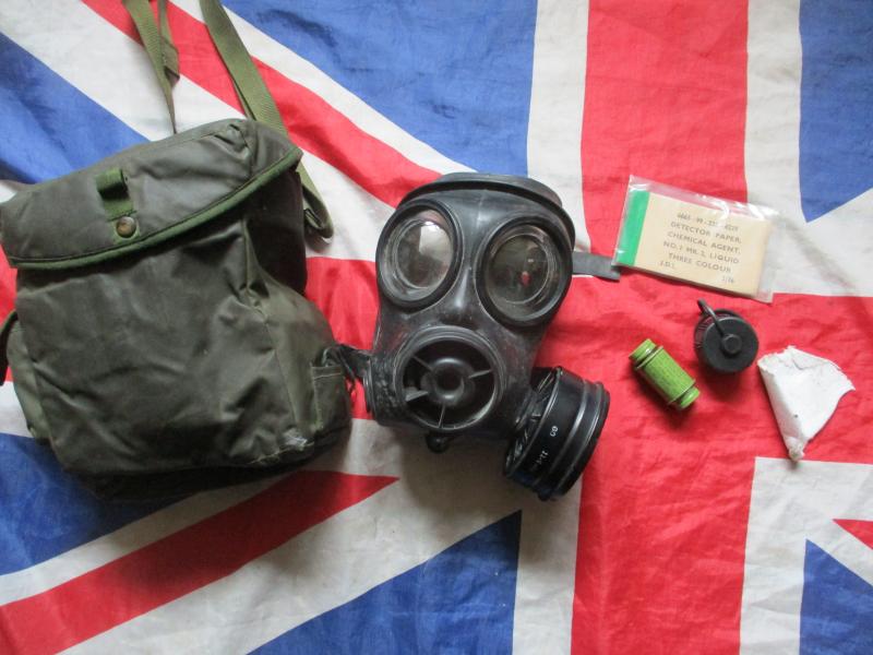 1988 AVON BRiTiSH army sas ISSUE respirator S10 SIZE 1 large TO xl with glasses & 58 POUCH