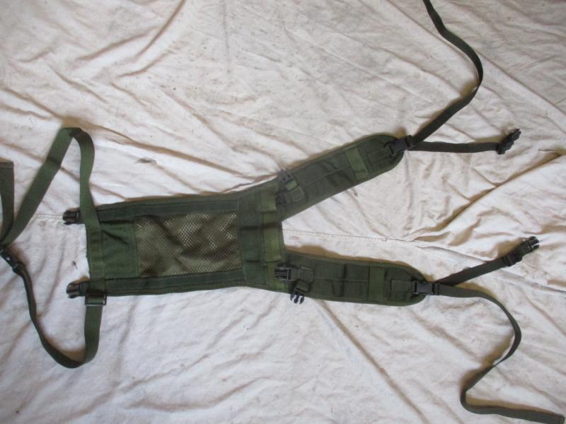 BRITISH ARMY 1990 gulf war 1 ISSUE og green PLCE webbing BERGEN side POUCH YOKE