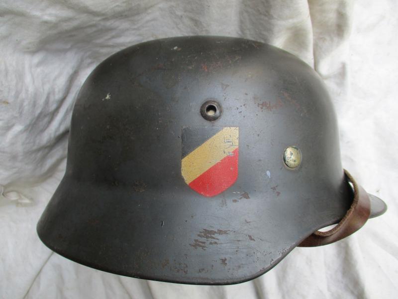 ORIGINAL M35 LUFTWAFFE double decal STEEL COMBAT HELMET .complete . Q64 .4672