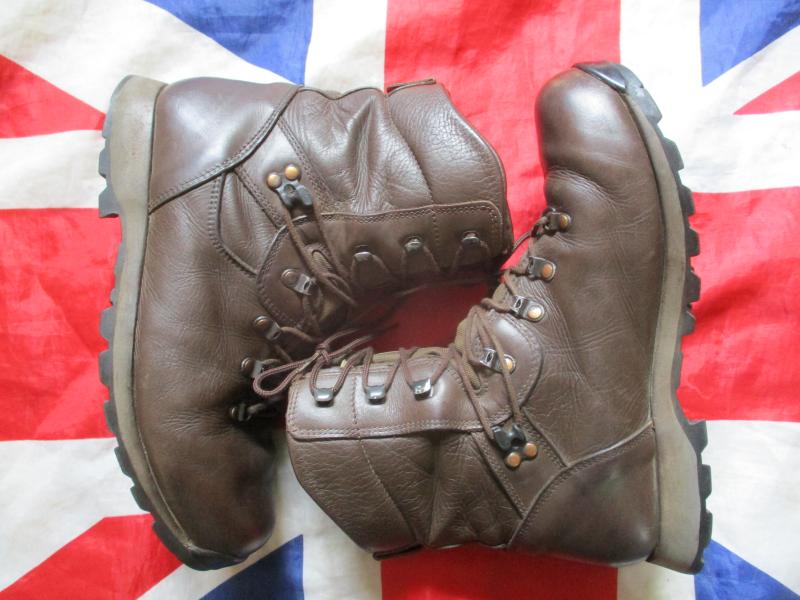 GENUINE ALTBERG ALT BERG tabbing COMBAT BOOTS BOOT BRITISH ARMY mod brown 8 M