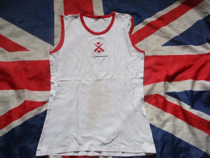 GENUINE RM ROYAL MARINES COMMANDO Issue red trim PTI VEST 92CM small