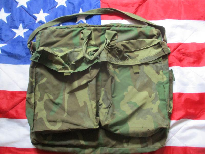 GENUINE USAF / US ARMYUSA issue AH64 APACHE HELICOPTER PILOTS woodland camo HELMET BAG