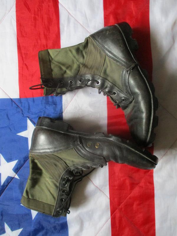 genuine US ARMY VIETNAM WAR issue BATA  JUNGLE COMBAT BOOTS us 11 n UK 10 n