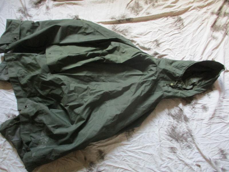 GENUINE BRITISH ARMY ISSUE Falklands War era 58 pattern PONCHO / CAPE / SHELTER