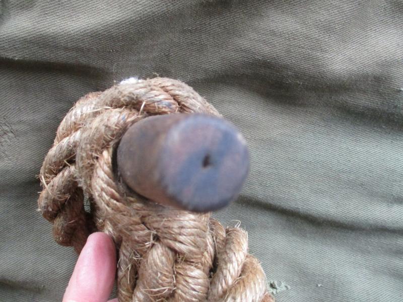 GENUINE WW2 ISSUE BRITISH PARATROOPER AIRBORNE denison TOGGLE ROPE
