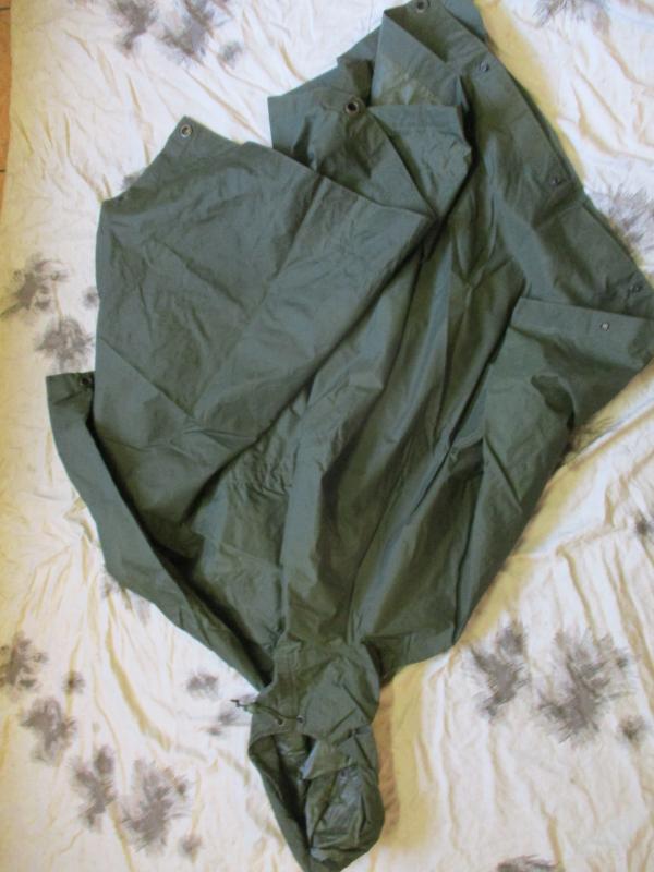 GENUINE BRITISH ARMY ISSUE Falklands War era 58 pattern PONCHO / CAPE / SHELTER