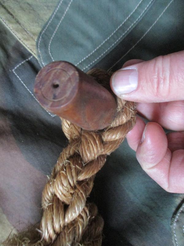 GENUINE WW2 ISSUE BRITISH PARATROOPER AIRBORNE denison TOGGLE ROPE