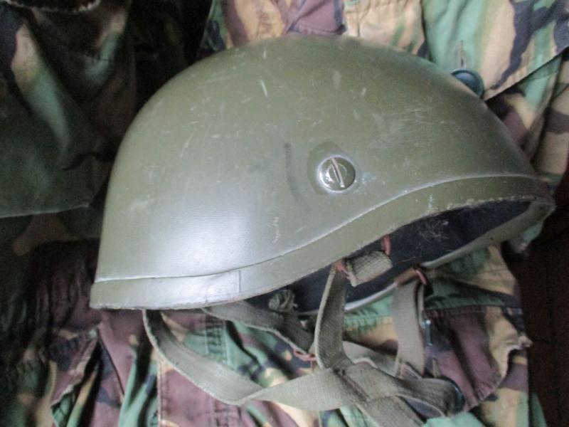 m76 FALKALNDS WAR era PARACHUTE REGIMENT PARATROOPER AIRBORNE FORCES PARA HELMET