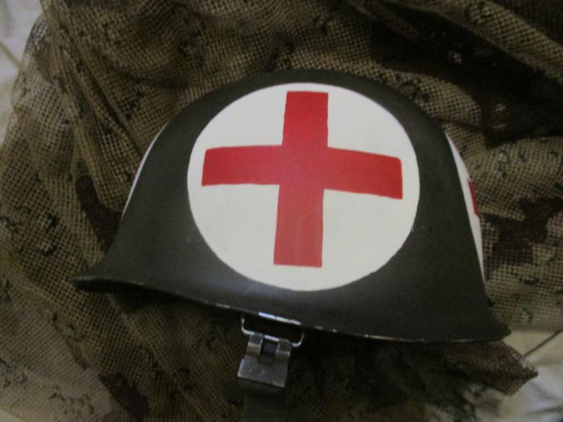 1977 dated liner US ARMY usa USMC medics issue ww2 - Vietnam war m1 helmet