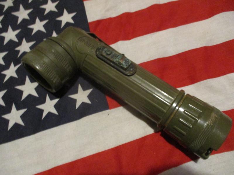 GENUINE US ARMY USMC issue Vietnam War TORCH FLASHLIGHT GT PRICE LA USA MX-991/U