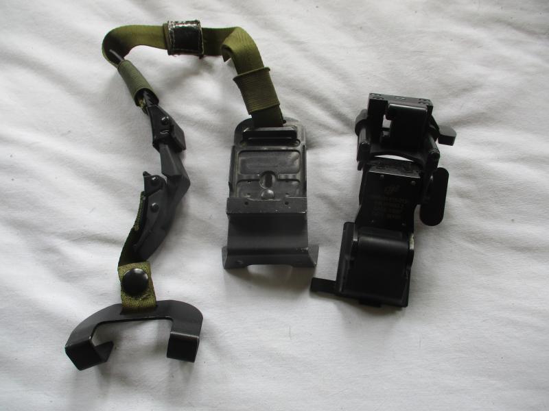 GENUINE 2007 NOROTOS NVG PNG HELMET MOUNT & BRACKET