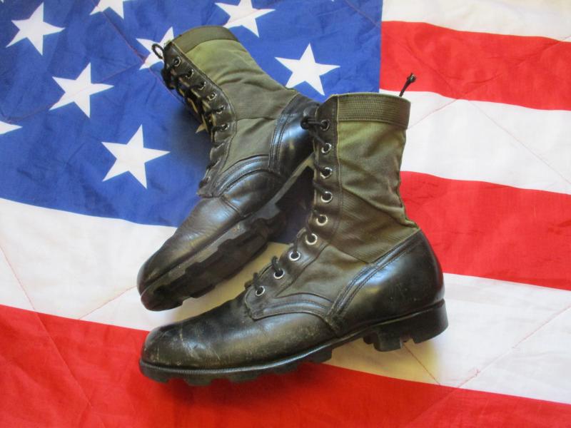 genuine US ARMY VIETNAM WAR issue JUNGLE COMBAT BOOTS usa 10 r UK 9 1/2 r