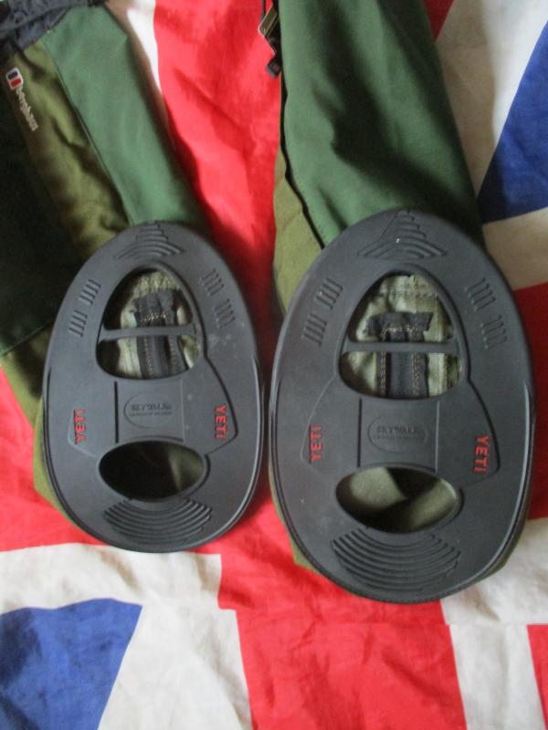BERGHAUS YETI wilderness attack GORETEX WATERPROOF MOUNTAIN boot GAITERS large