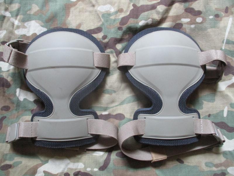 ARCTERYX LEAF stye COMBAT knee PADS