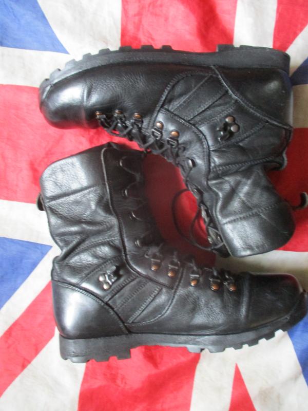 Altberg SNEEKER Microlite Military Boots BOOT black SIZE uk 9 1/2 = 9.5 medium regular fit