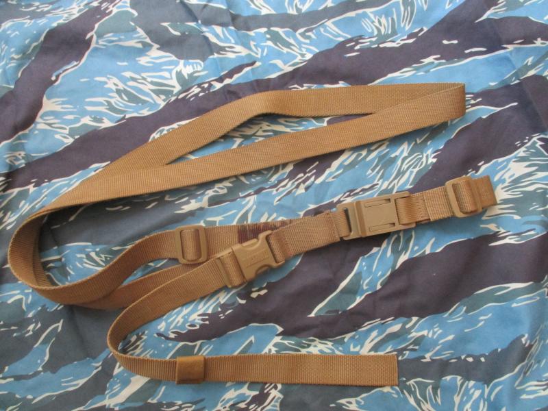 GENUINE BLACKHAWK SA80 / AMERICAN M4 M16 RIFLE / SAS DEMARCO SLING webbing COYOTE TAN
