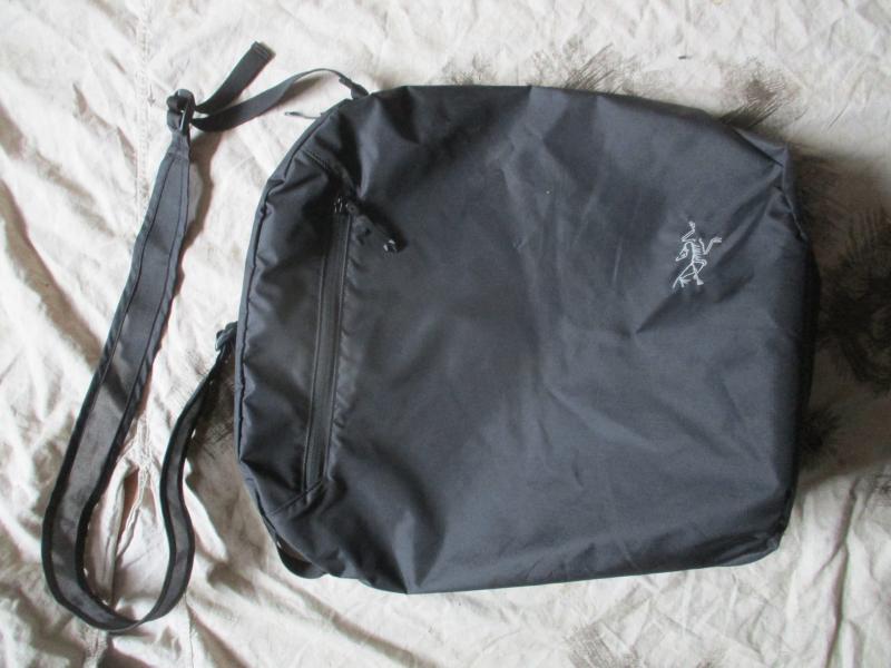GENUINE REAL Arcteryx Heliad 12L Packable Tote Messenger Bag LEAF BLACK