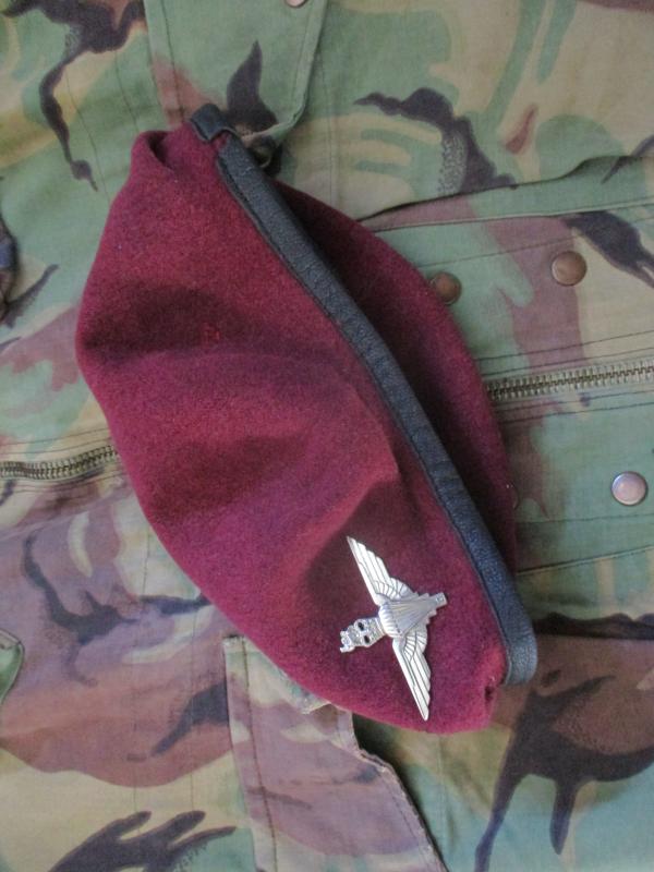 PARACHUTE REGIMENT AIRBORNE MAROON BERET leather band 80's Falklands war ERA